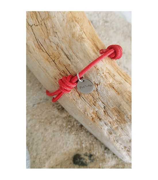 bracelet lien nautique ajustable maillon et pampille acier coloris argenté cordon marin rouge