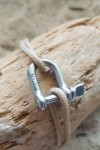 bracelet lien nautique ajustable petite manille acier coloris argent cordon marin beige